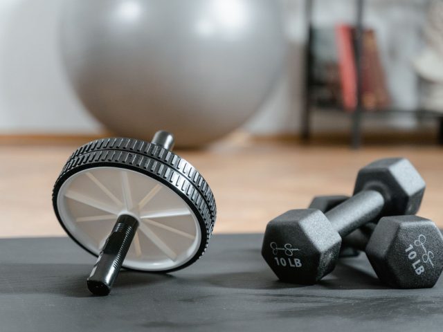 Vélo d’appartement : comment éviter les erreurs qui sabotent vos progrès ?